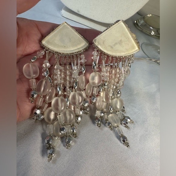 Long large frosty white silvertone earrings - Picture 4 of 6